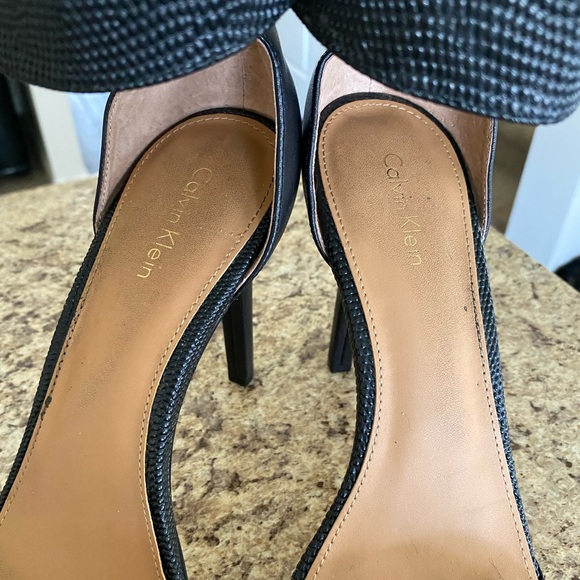 Calvin Klein black heels - Picture 12 of 12